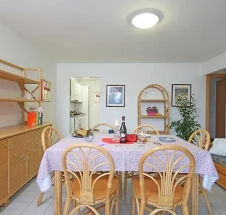 アパート Dreizimmerwohnung In Villaggio Sanghen *