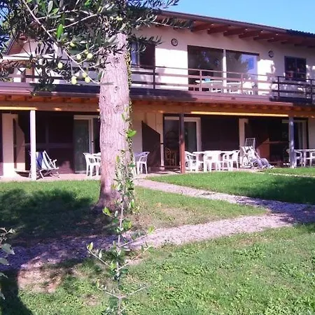 Dreizimmerwohnung In Villaggio Sanghen Manerba del Garda